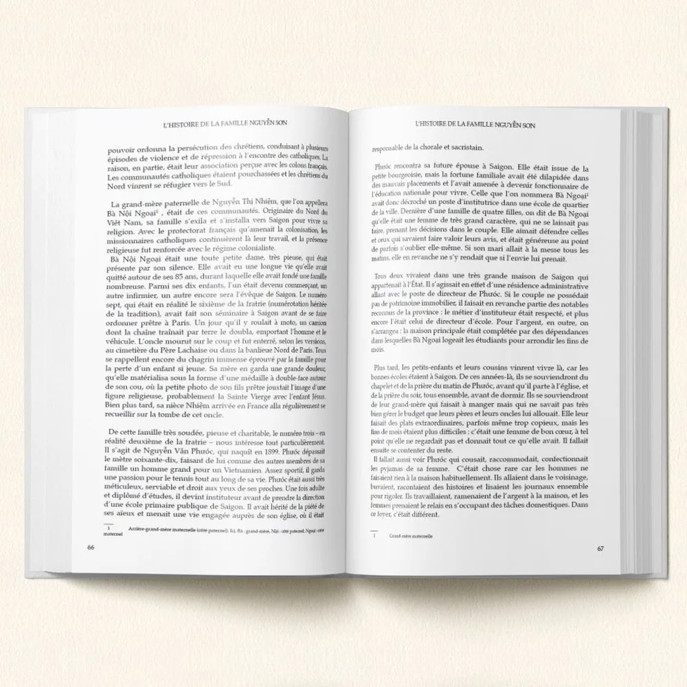 Le Récit&nbsp;: double page du livre Les Simples